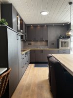Zwart houtlook keukenwrap