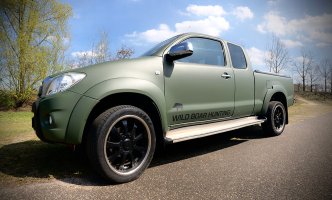 Toyota Hilux wrap