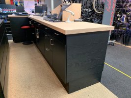 Zwart hout-look meubelwrap